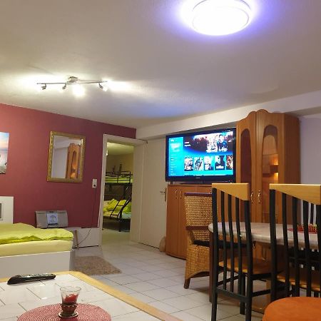 Sions Grosse Ferienwohnung Ferienwohnung Mit 3 Schlafzimmer, 2 Km Bis Zum Europapark Rust คัปเพล-กราเฟินเฮาเซน ภายนอก รูปภาพ